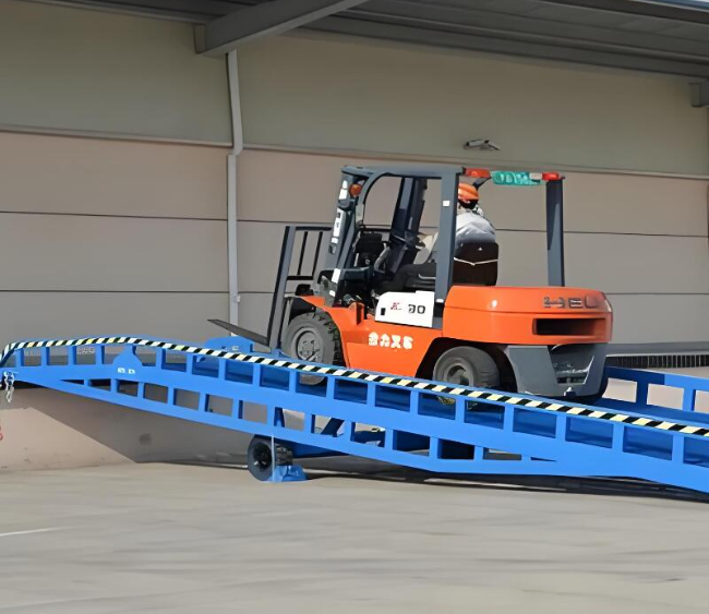 辽宁移动式卸货平台（叉车用）
